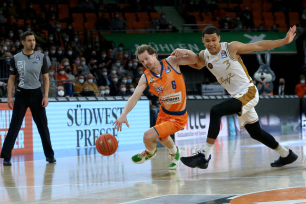 决是小组赛 决是小组赛