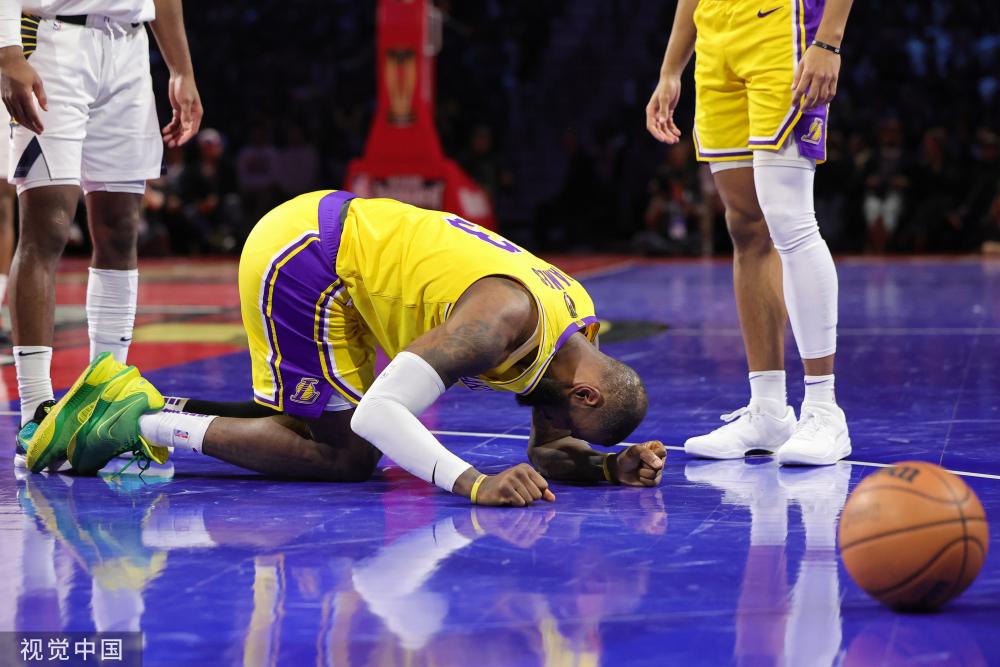 不少球迷纷 不少球迷纷