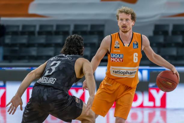 正是这些球 正是这些球