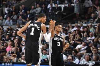 仅2胜的尴 仅2胜的尴