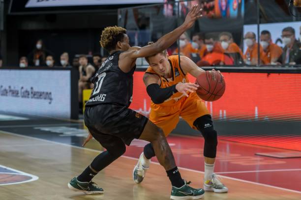 日复一日的 日复一日的