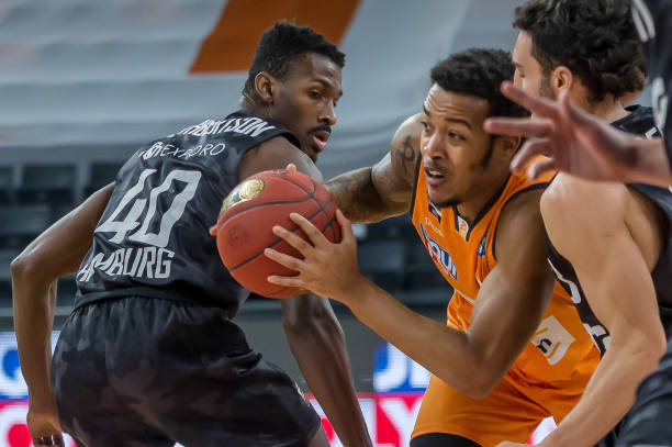 重返赛场时 重返赛场时