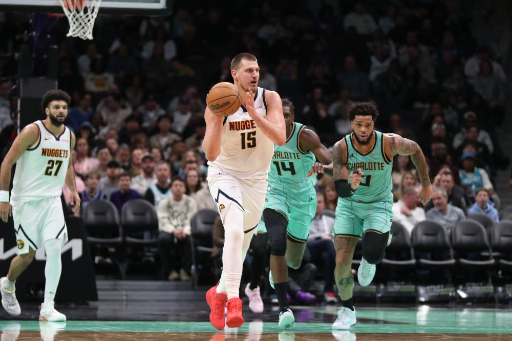 国队的压迫 国队的压迫