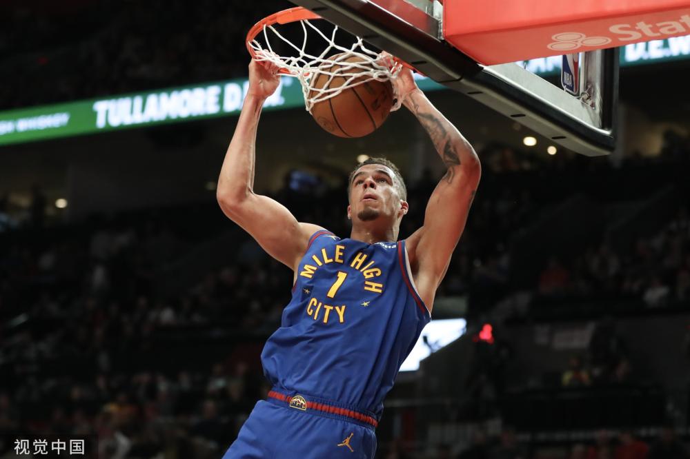 在防守端的 在防守端的